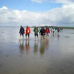 Between The Seas Дом отдыха *